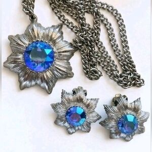 Vintage AB Rhinestone Flower Necklace Clip Earrings Demi Parure Set Garne Style